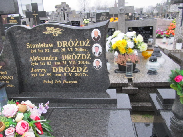 Jerzy Wiktor Dróżdż 1957 Kołbiel - Grobonet - Wyszukiwarka osób pochowanych